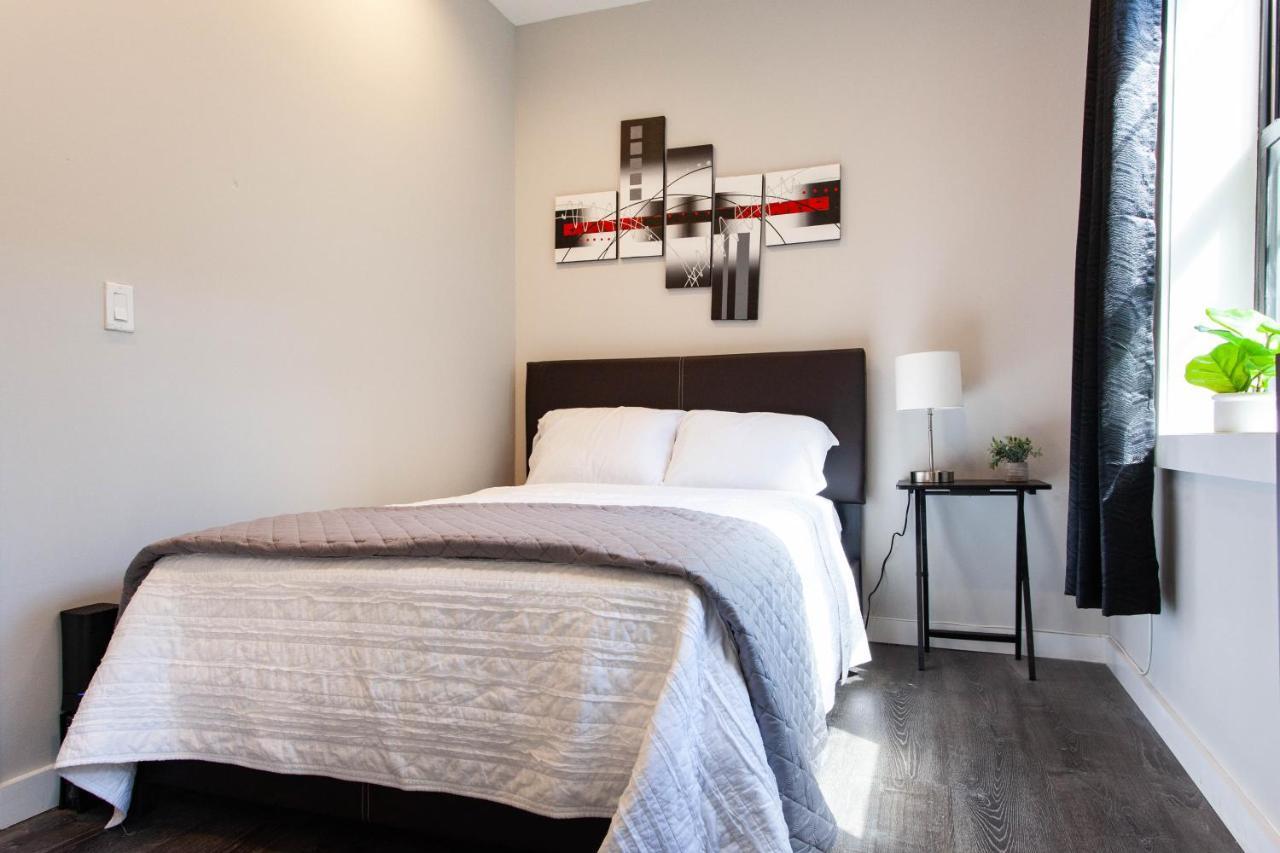 Private Bedroom In City *