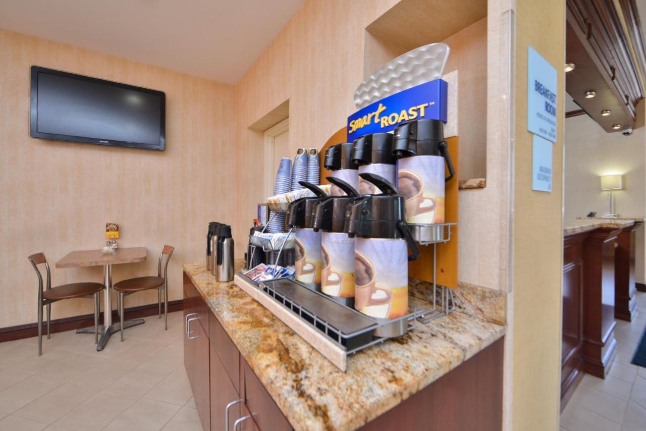 Hotel Express Laguardia Airport, An Ihg New York