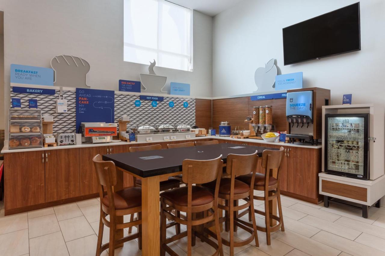 Hotel Express Laguardia Airport, An Ihg New York