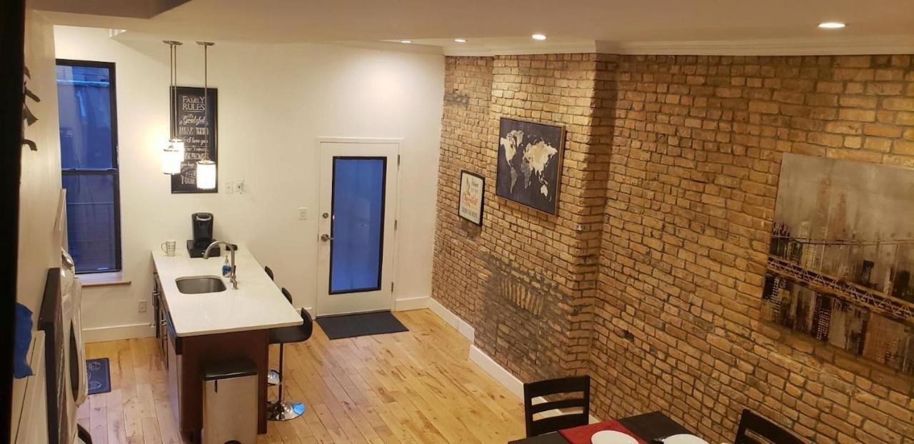 Newly Renovated Duplex 2 Apartamento