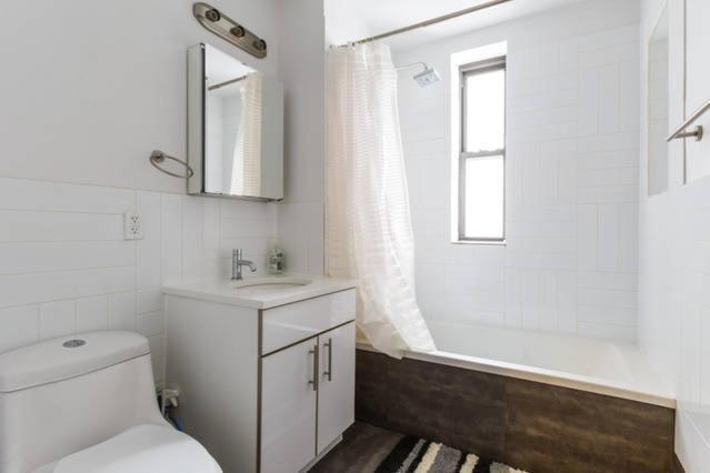 Beautiful In Newly Renovated Apt Homestay