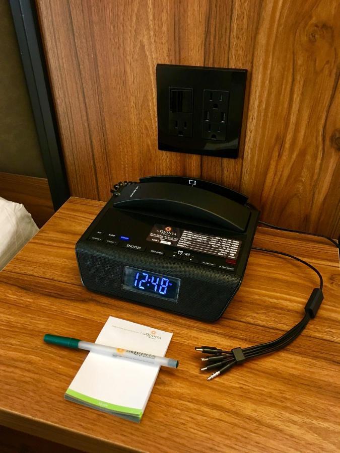 Hotel La Quinta By Wyndham Time Square South 3*