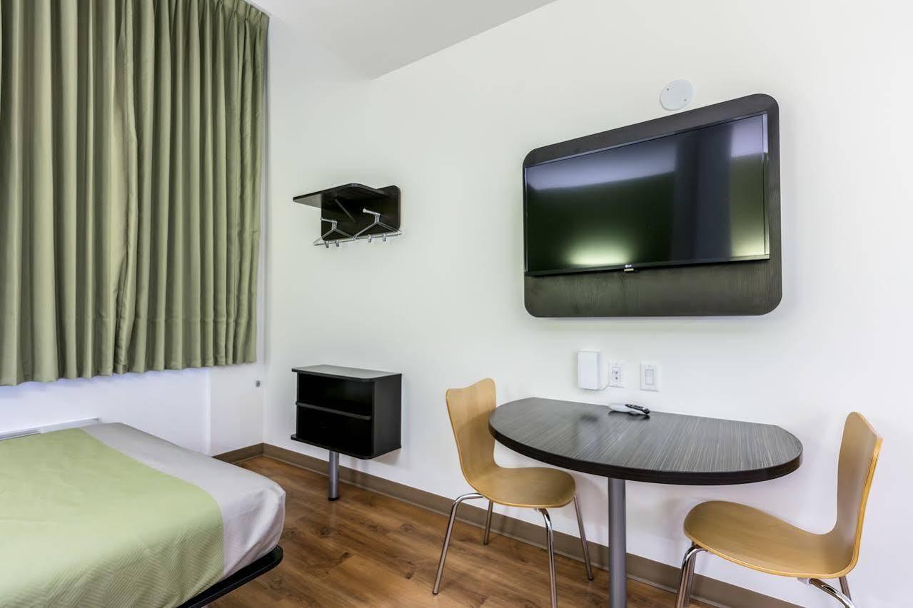 Feather Factory Hotel