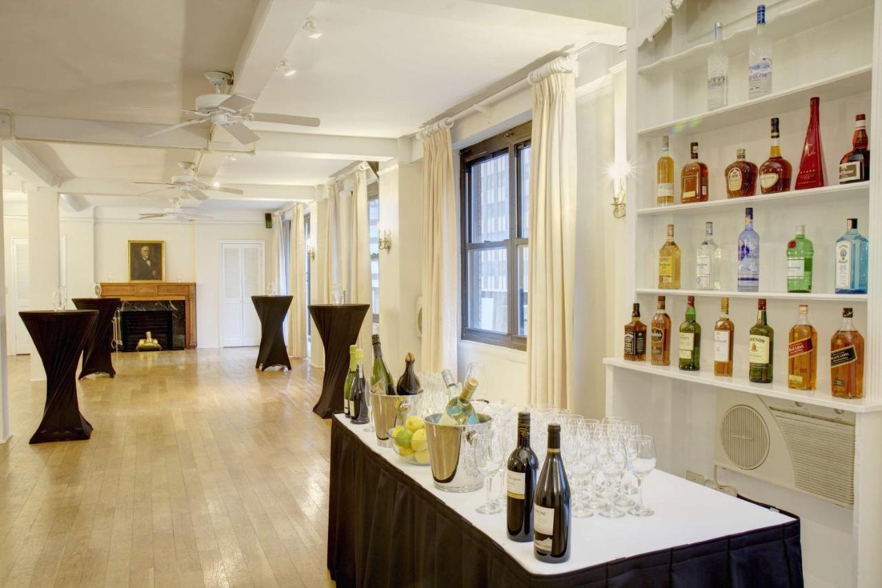 Hotel Roger Smith By Suiteness 3*