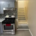 A Delightful Room In Queens