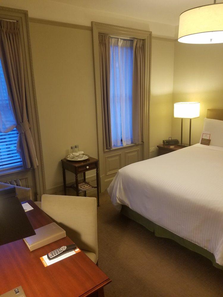 Wales 3* Nova York