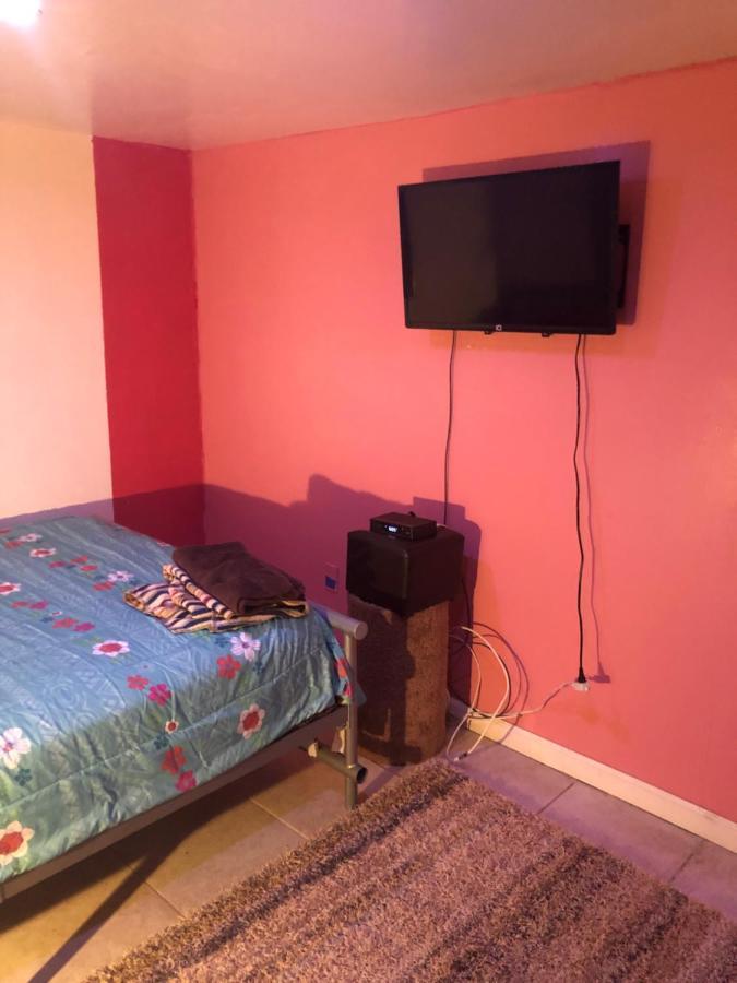 Homestay Brooklyn Blue House