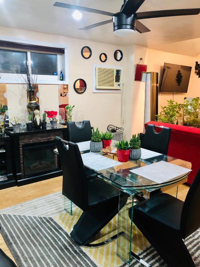 Homestay Brooklyn Blue House *
