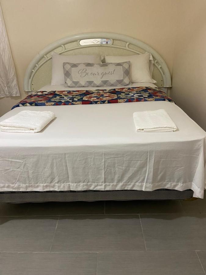 Guest house A Delightful In Queens *