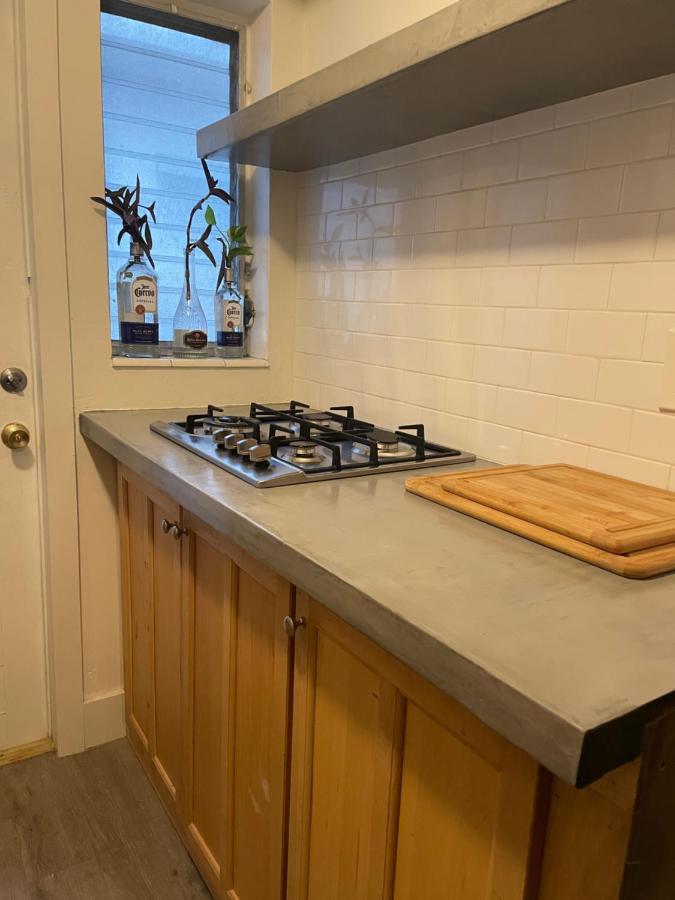 Homestay Brooklyn Blue House