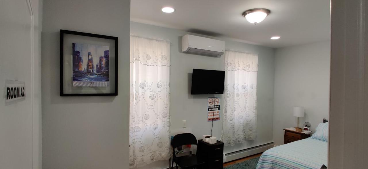 **new** Private In House * New York