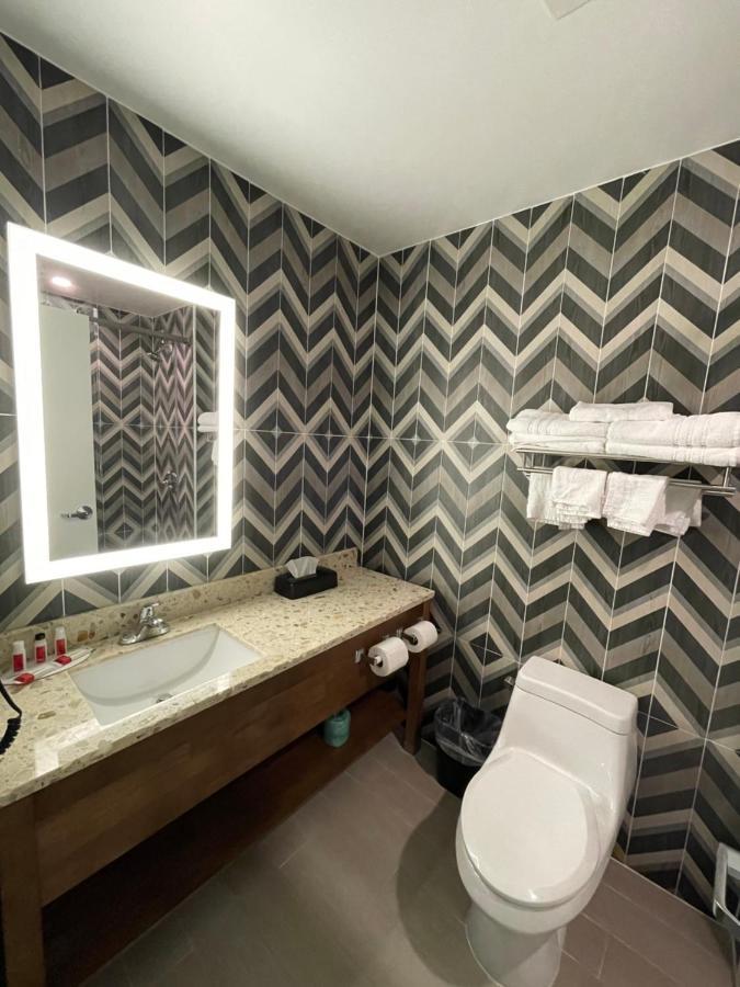 Super 8 By Wyndham Brooklyn Williamsburg Hotel Nova York