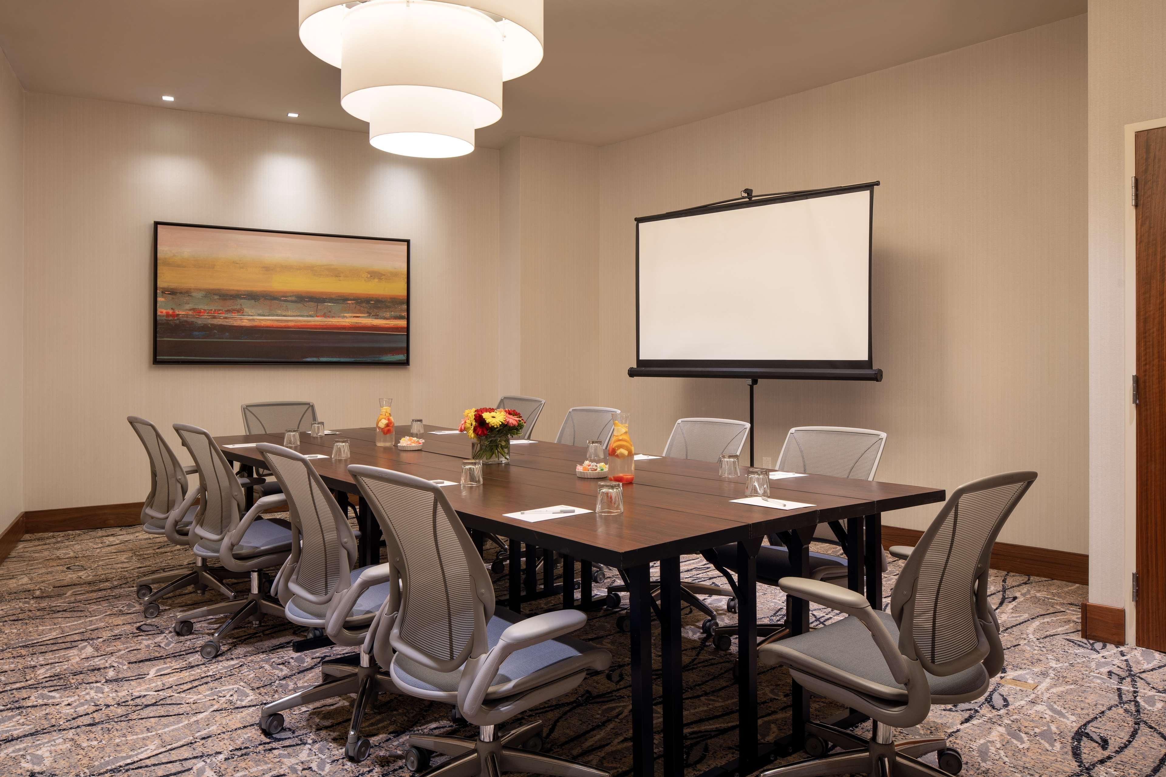 Hotel Hilton Garden Long Island 3*