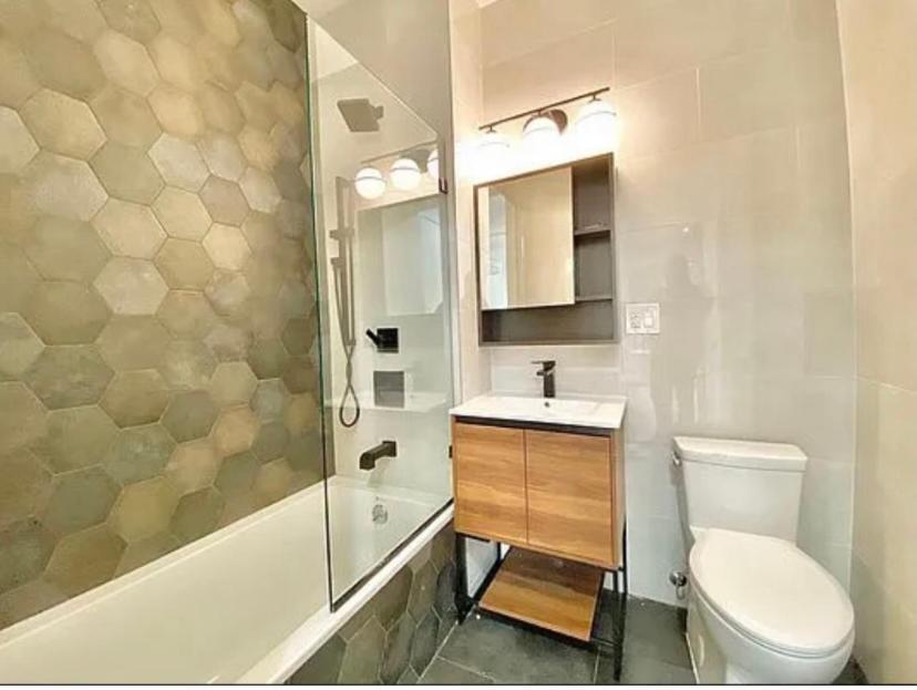 Homestay 2 Bed Duplex With Private Yard New York