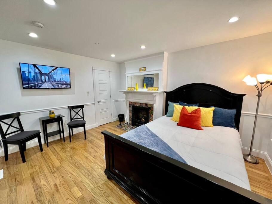 The Caz, A Modern Brooklyn Townhome With Waterfall *