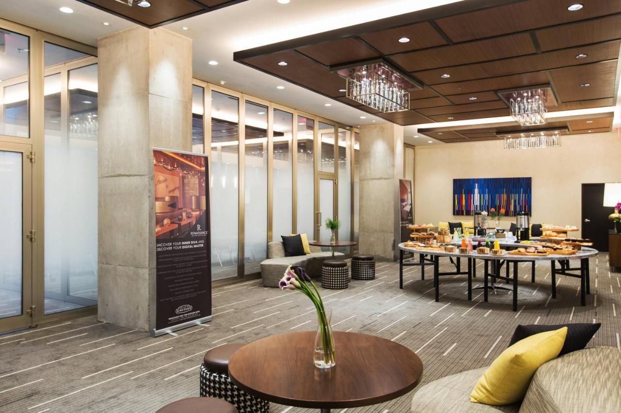 Renaissance Midtown Hotel 4*