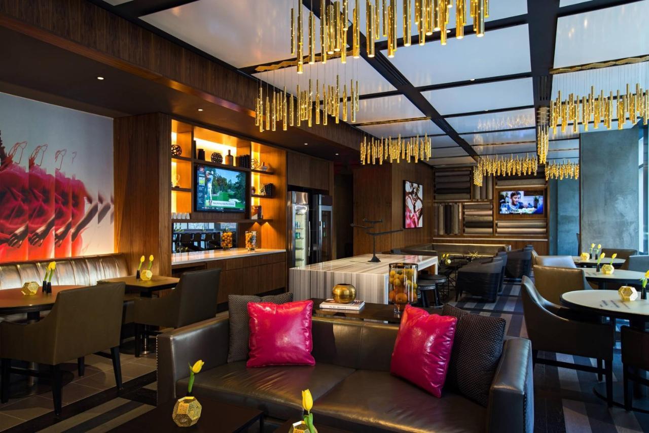 Renaissance Midtown Hotel 4*