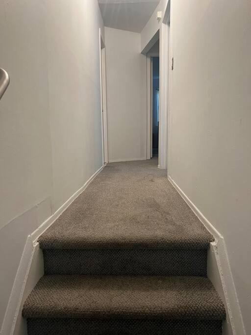 Cozy Lovely 2 Bedroom Apt, 5 Mins From Jfk Apartamento