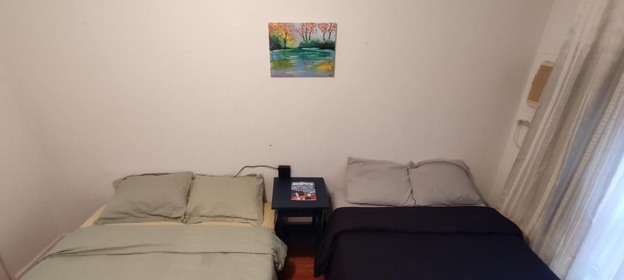 Hospedagem domiciliar Spacious For 4 People In Williamsburg !