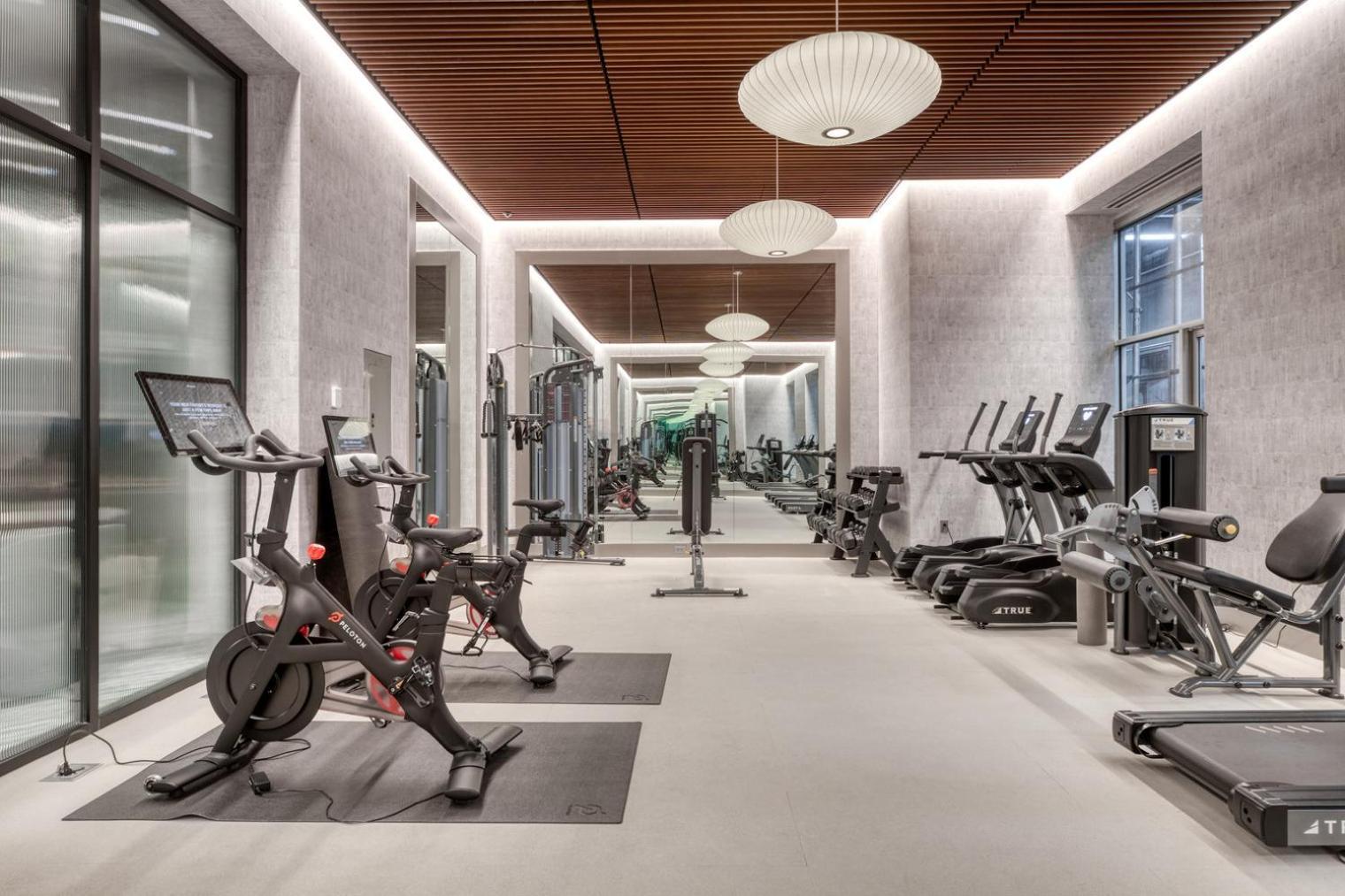 Apartment Fidi 1br W Doorman Wd Nr South St Seaport Nyc-1306 New York