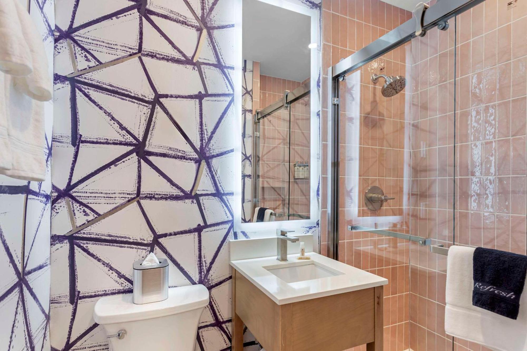 The Mayfair Times Square, Ascend Collection Hotel