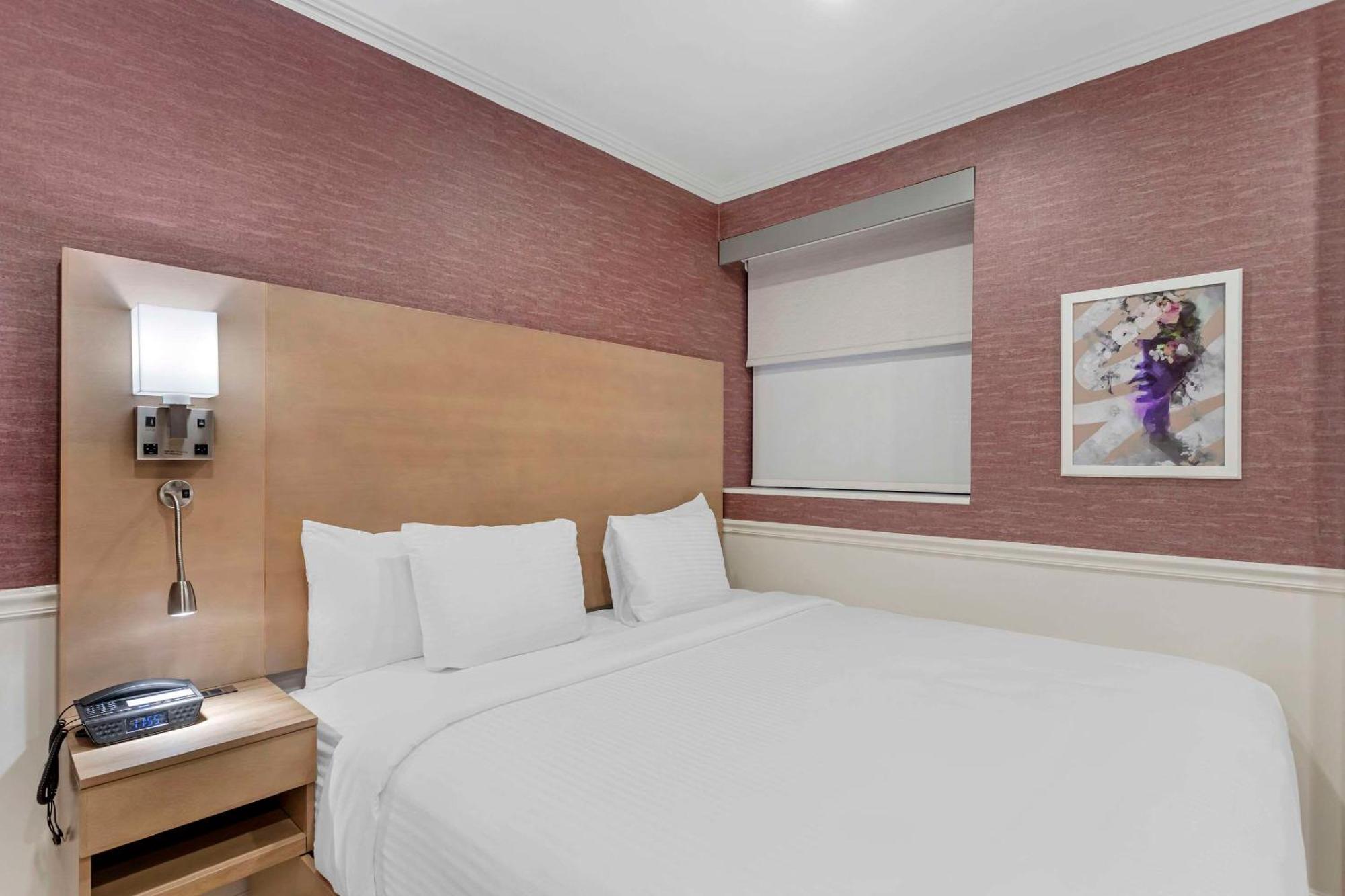 The Mayfair Times Square, Ascend Collection 3* New York