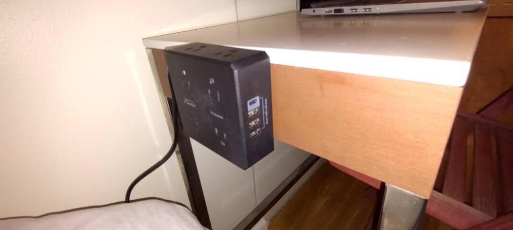 Hospedagem domiciliar Ground Floor Williamsburg Private Bedroom Near Subway *