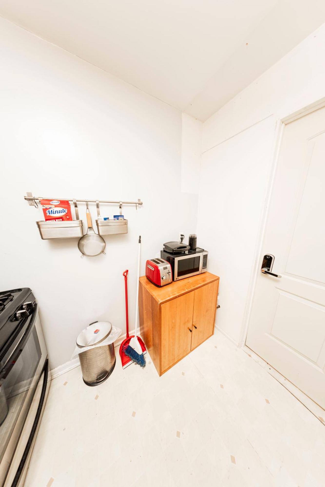 Ground Floor Williamsburg Private Bedroom Near Subway Hospedagem domiciliar Nova York