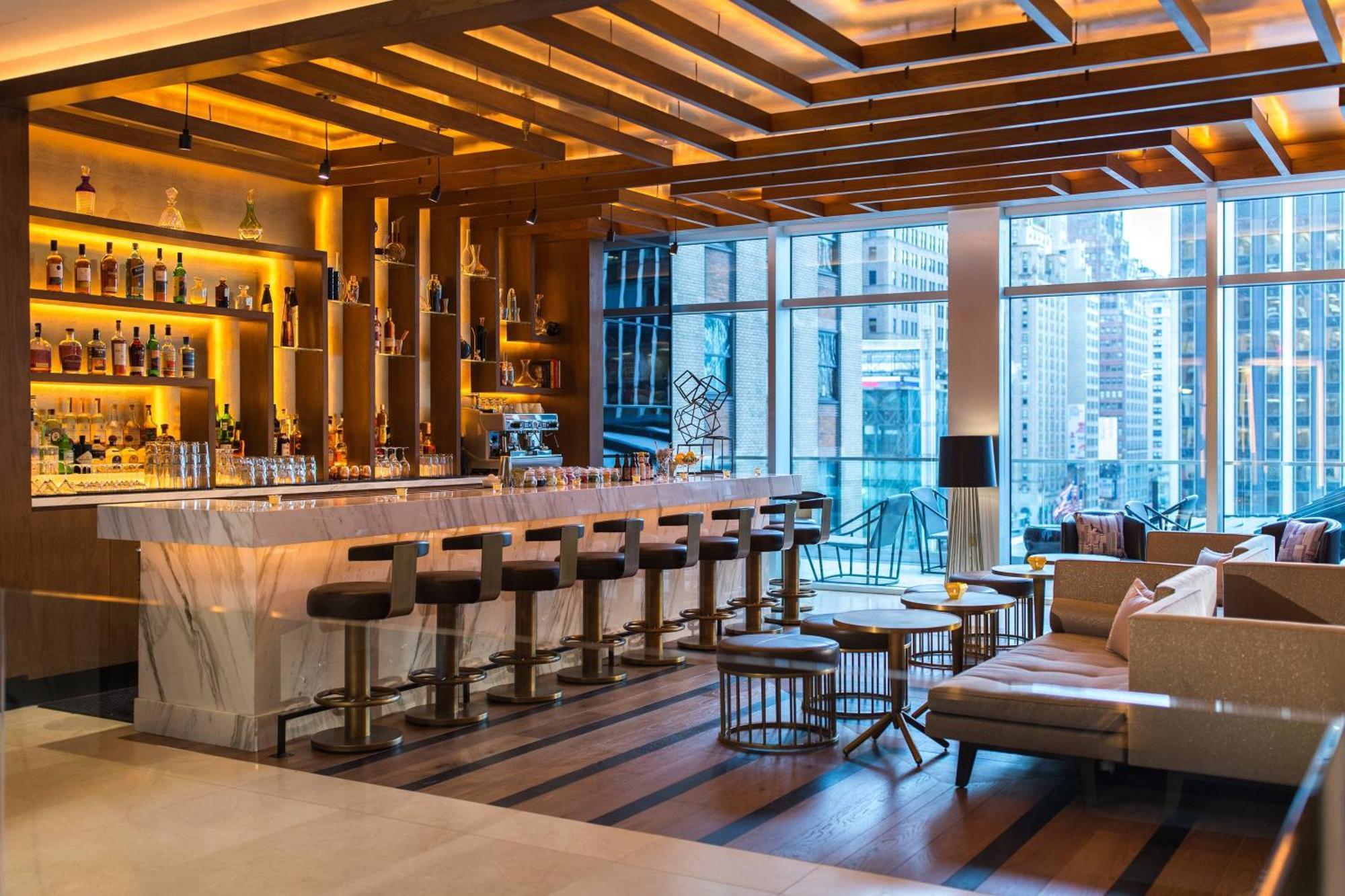Hotel Renaissance Midtown 4*
