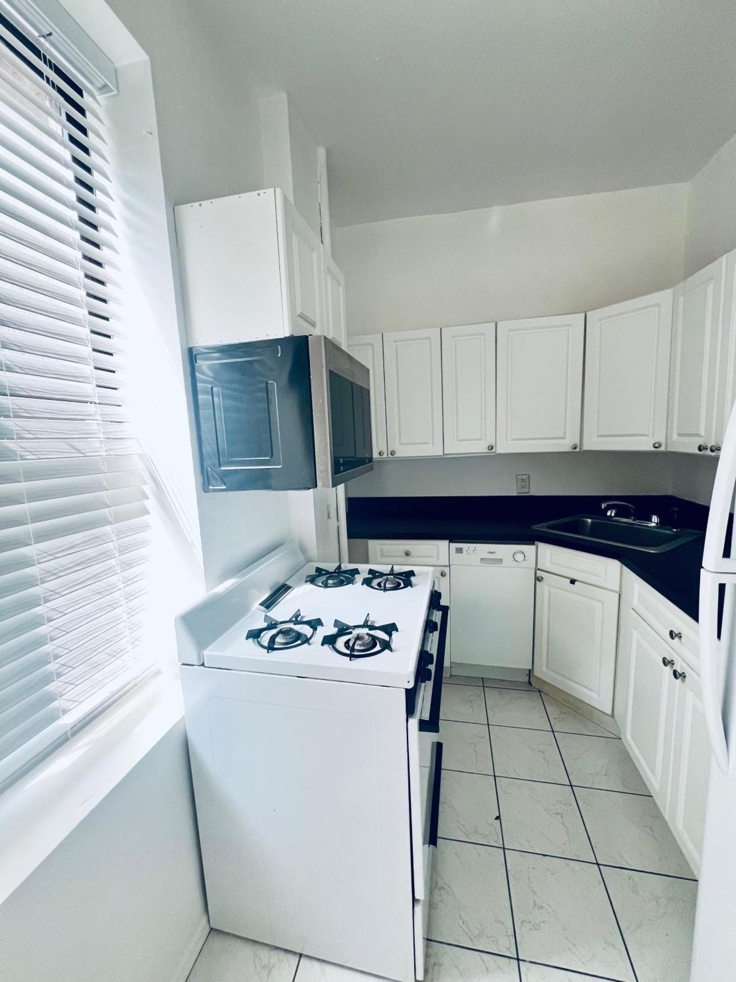 3 Bd Cozy Unit Next To Columbia Nova York