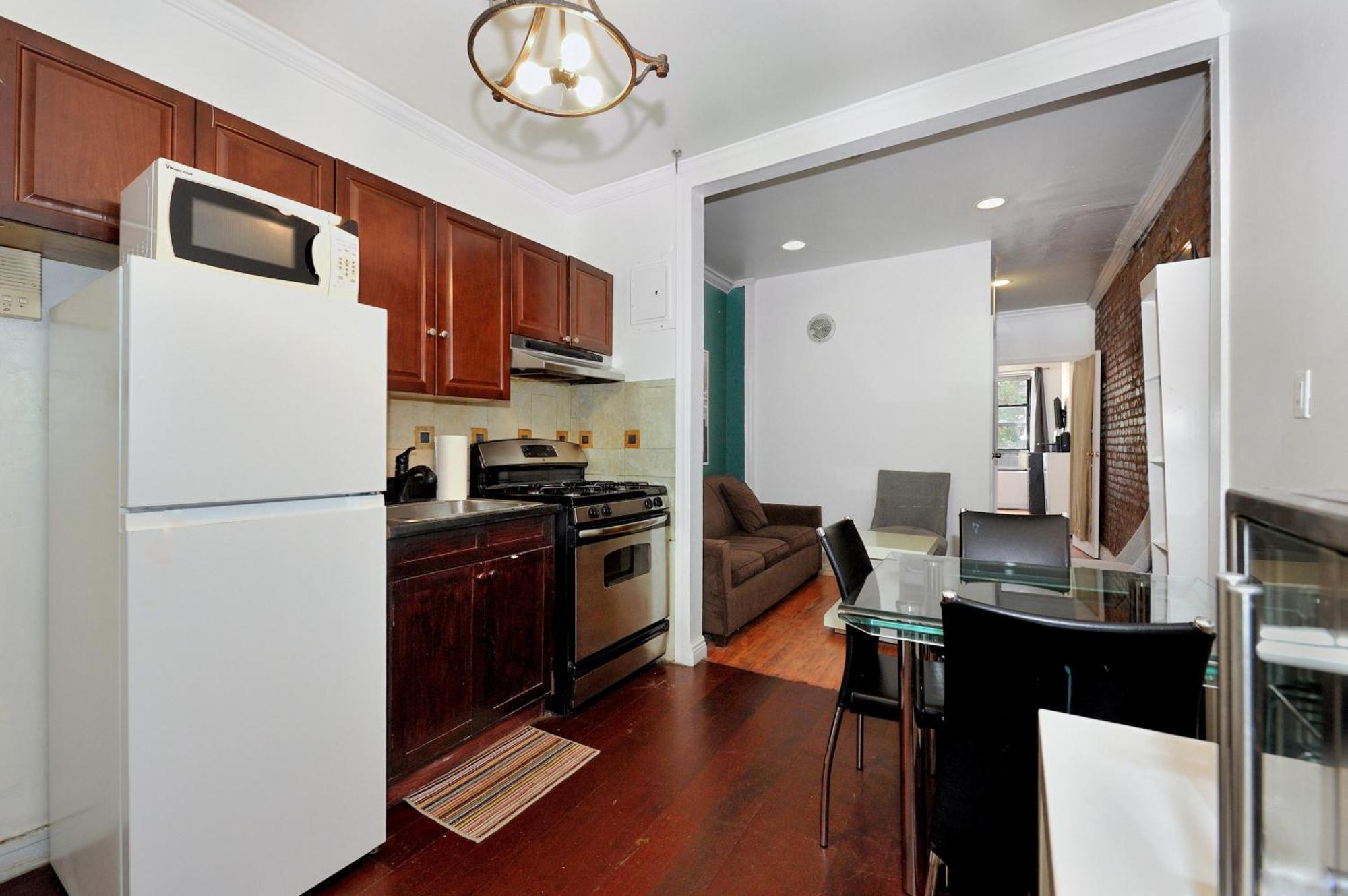 Charming 2br Near Times Square *