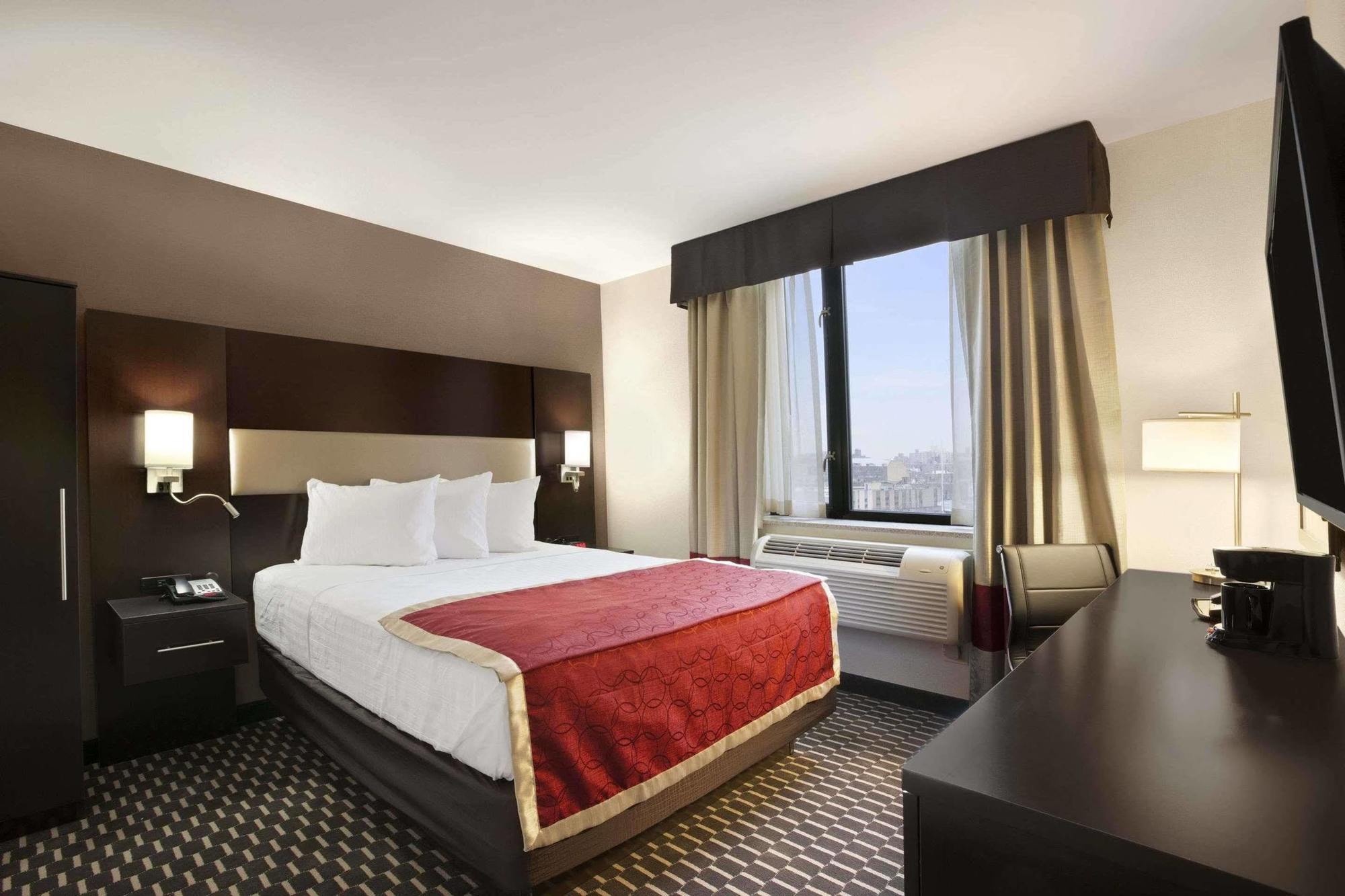 Howard Johnson By Wyndham Jamaica Ny Near Airtrain Jfk Hotel Nova York