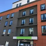 Magna Hotel Jfk Airtrain