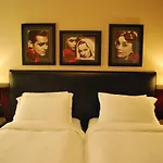 Washington Square Hotel