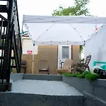 One-Bed-That-Will-Hold-A-Family-Of-Two-People