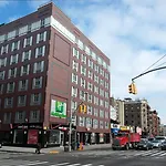 Holiday Inn Lower East Side