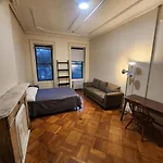 New York City Guest House 2
