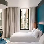 The William Hotel Midtown, Sonder