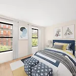 Harlington By Rove Travel Private Backyard & Roof