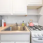 Lovely Apt Near Central Park