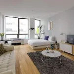 The Pina - Corporate Apartment