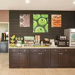 La Quinta Inn & Suites Far Rockaway - Beach Hotel