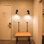Doxie Hotel