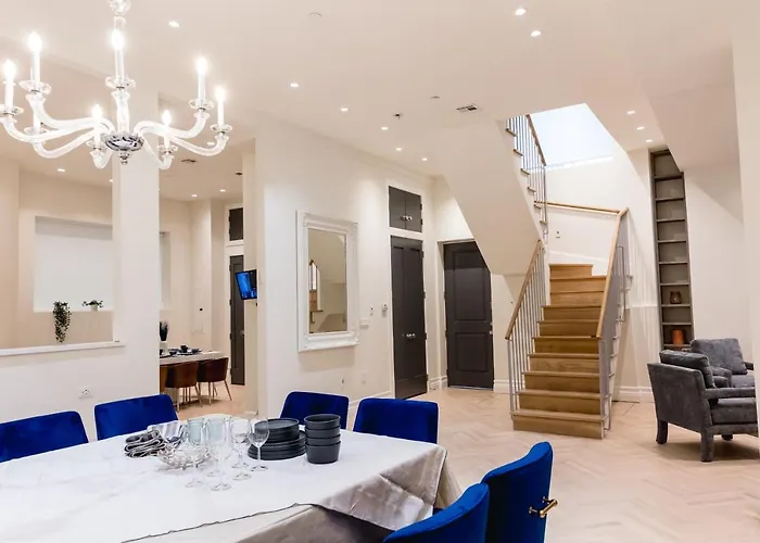 Privet House - Midwood/Flatbush Recently Remodeled
