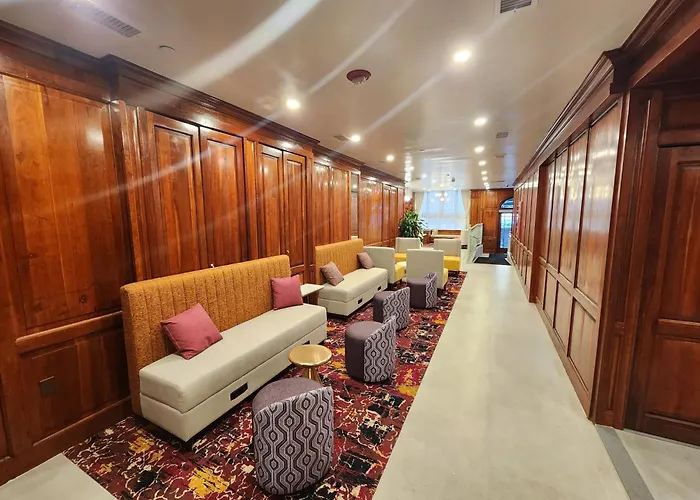 The Mayfair Hotel Times Square, Ascend Hotel Collection
