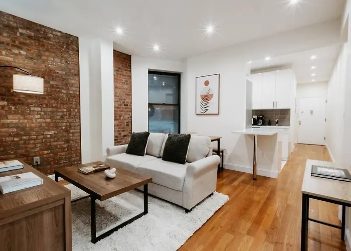 Stylish Apartment In Upper West Side! Cozy Retreat