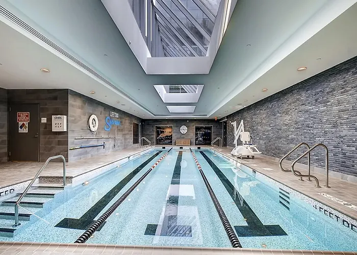 Global Luxury Suites At Sky