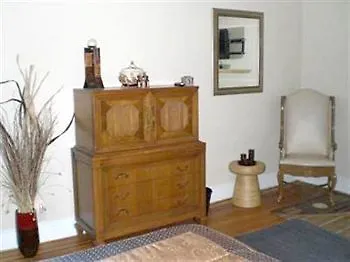 Anastasia\'S Bed & Breakfast
