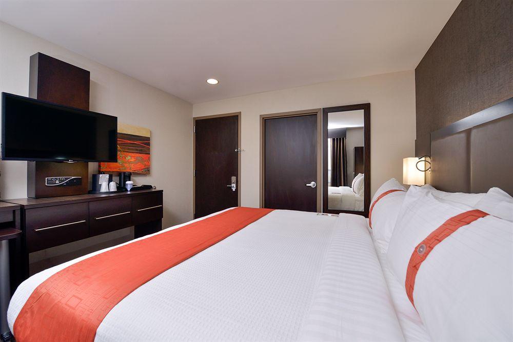 Fairfield & By Marriott Staten Island 3*