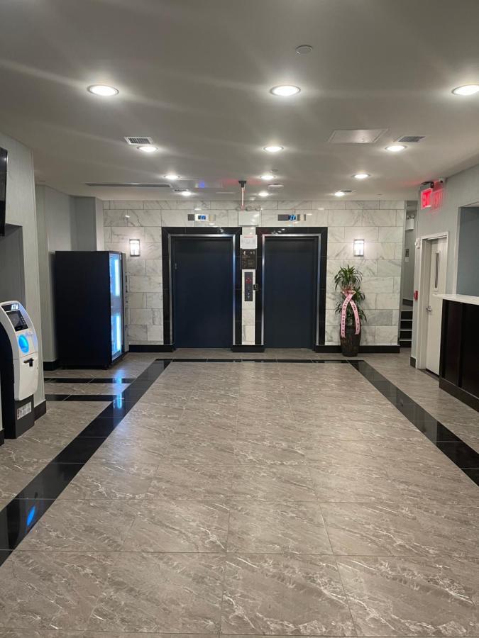 Magna Jfk Airtrain Hotel